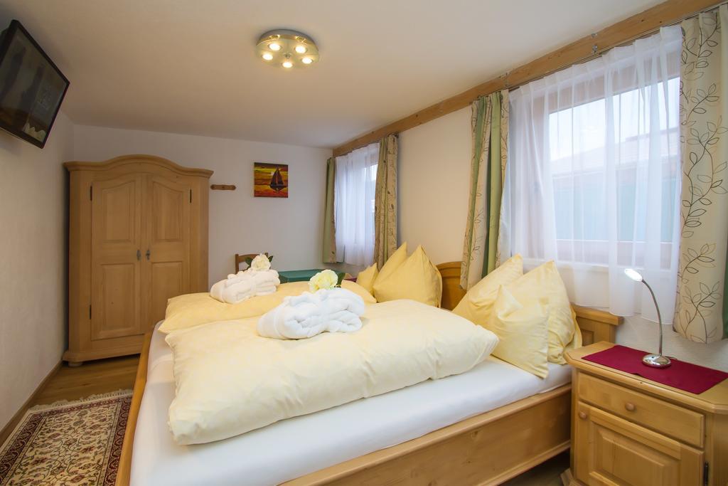 Gertis Ferienwohnung Hochfilzen Zimmer foto